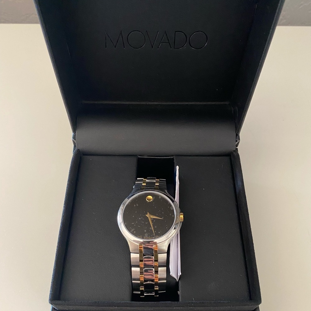 New Movado Men's Black Dial Two-Tone Gold & Silver Watch #0606958 - Picture 2 of 6